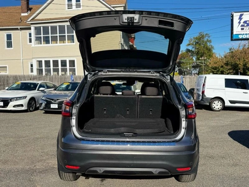 2020 Nissan Rogue - Image 12 of 12