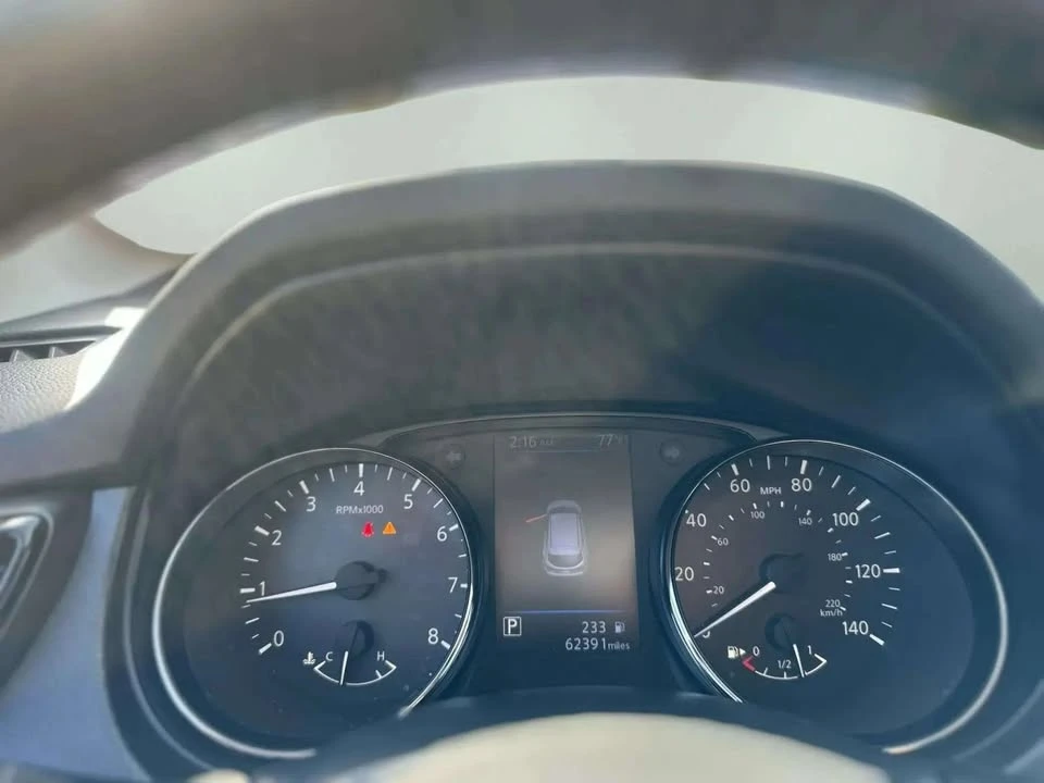 2020 Nissan Rogue - Image 12 of 20
