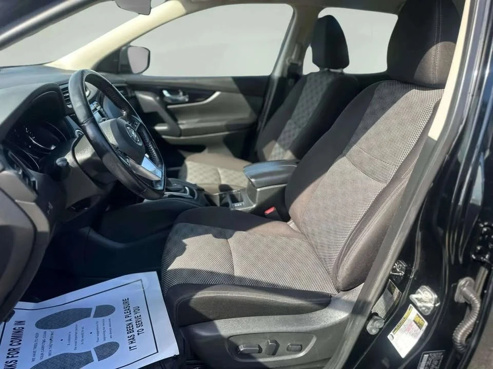 2020 Nissan Rogue - Image 10 of 20
