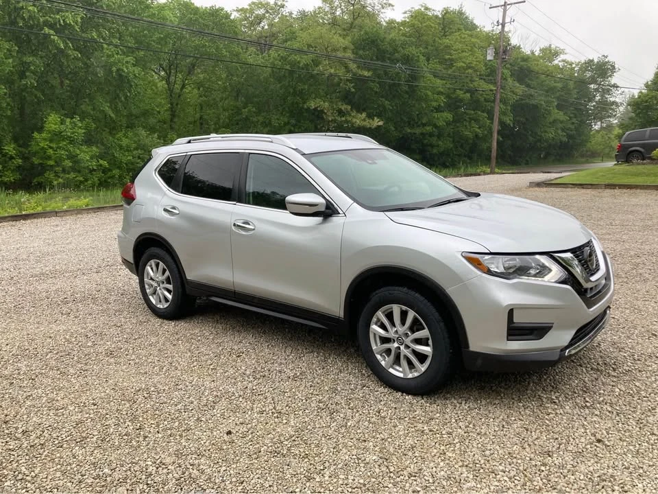 2020 Nissan Rogue - Image 7 of 11