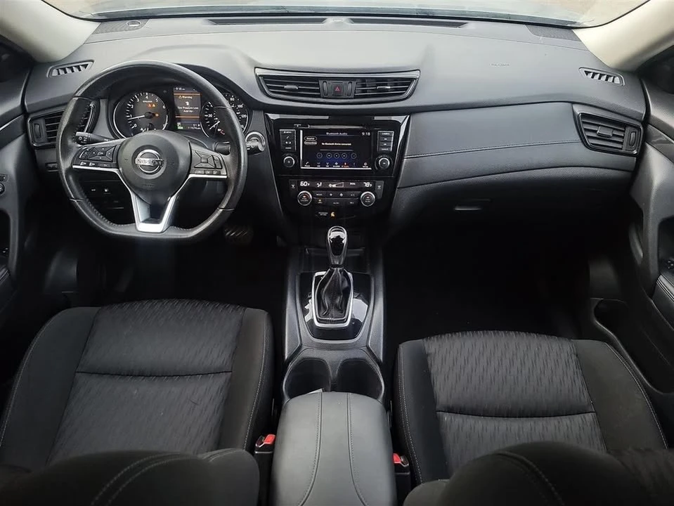 2020 Nissan Rogue - Image 18 of 20
