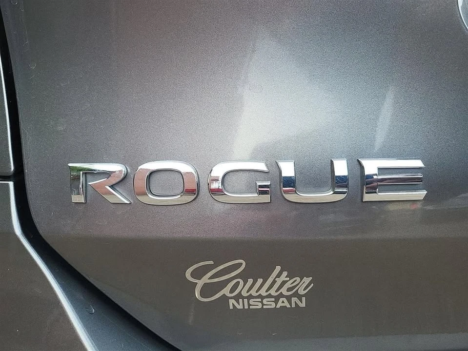 2020 Nissan Rogue - Image 13 of 20