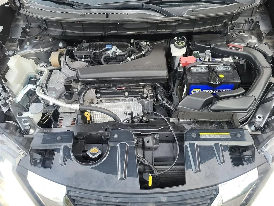 2020 Nissan Rogue - Image 10 of 20