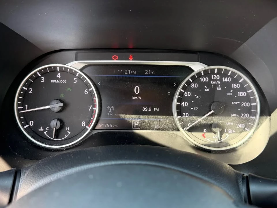 2020 Nissan Sentra - Image 10 of 16