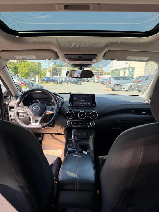 2020 Nissan Sentra - Image 8 of 16
