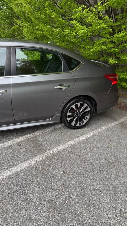 2020 Nissan Sentra - Image 3 of 17