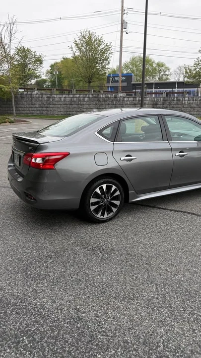2020 Nissan Sentra - Image 9 of 17