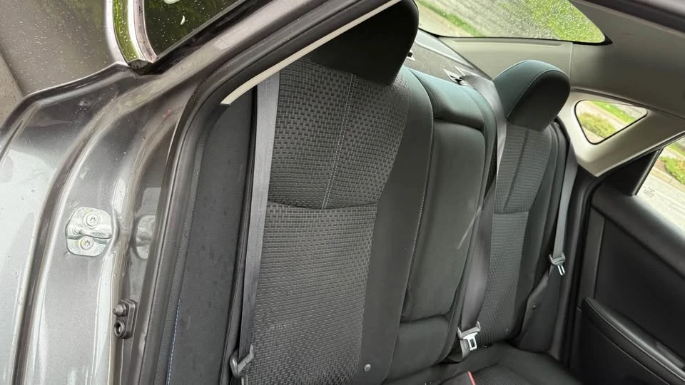 2020 Nissan Sentra - Image 11 of 17