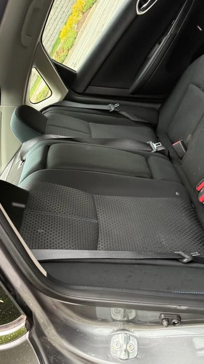 2020 Nissan Sentra - Image 10 of 17