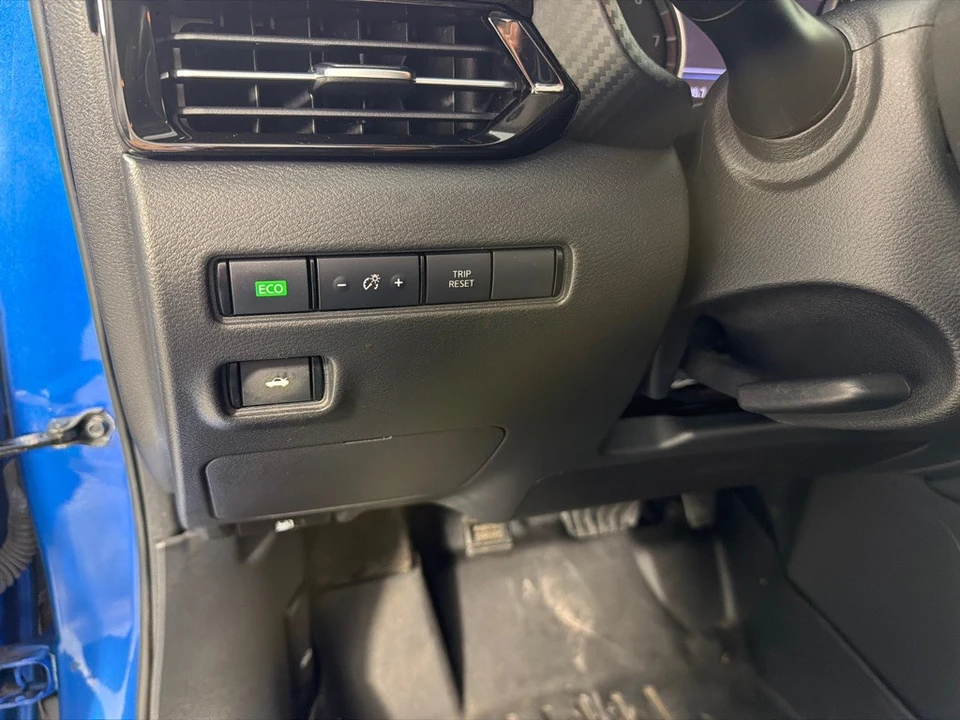 2020 Nissan Sentra 8th Gen - Image 13 of 21