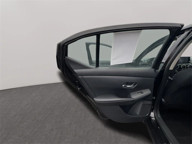 2020 Nissan Sentra 8th Gen - Image 13 of 21