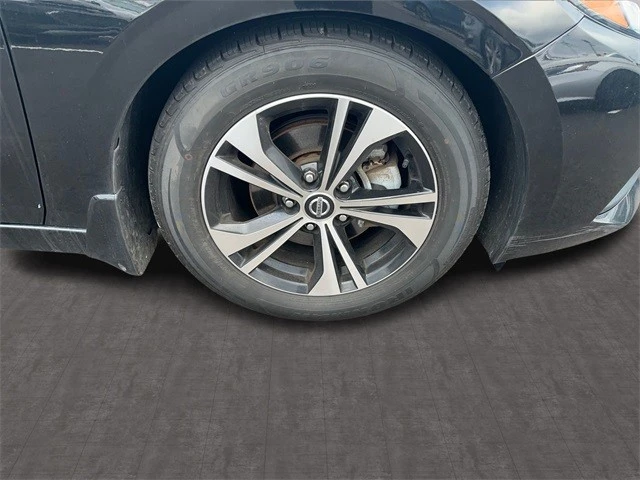 2020 Nissan Sentra 8th Gen - Image 10 of 21
