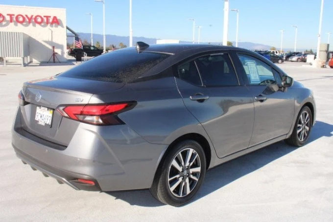 2020 Nissan Versa - Image 3 of 9