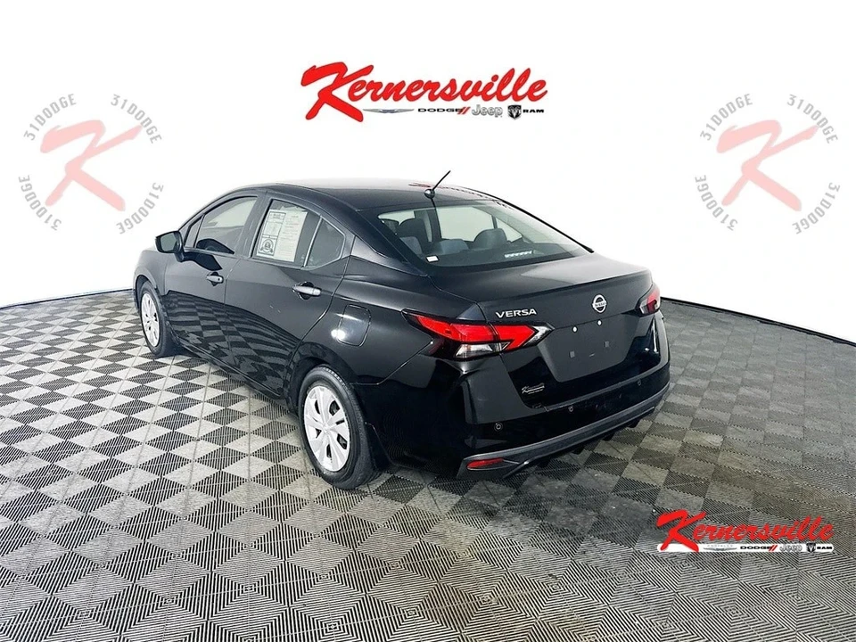 2020 Nissan Versa - Image 5 of 21