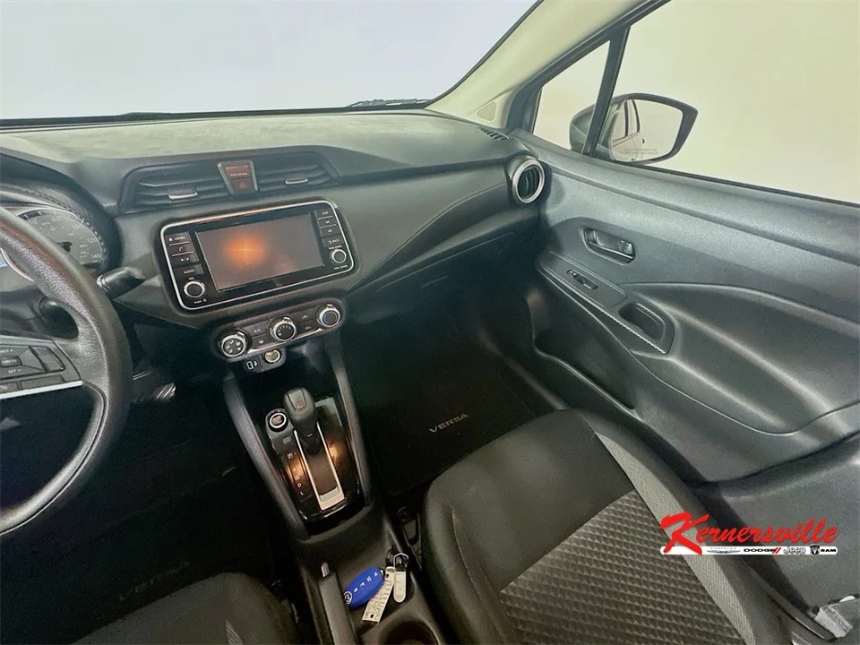 2020 Nissan Versa - Image 11 of 21