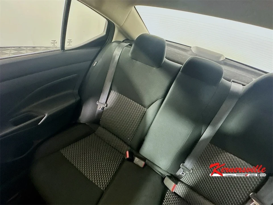 2020 Nissan Versa - Image 12 of 21