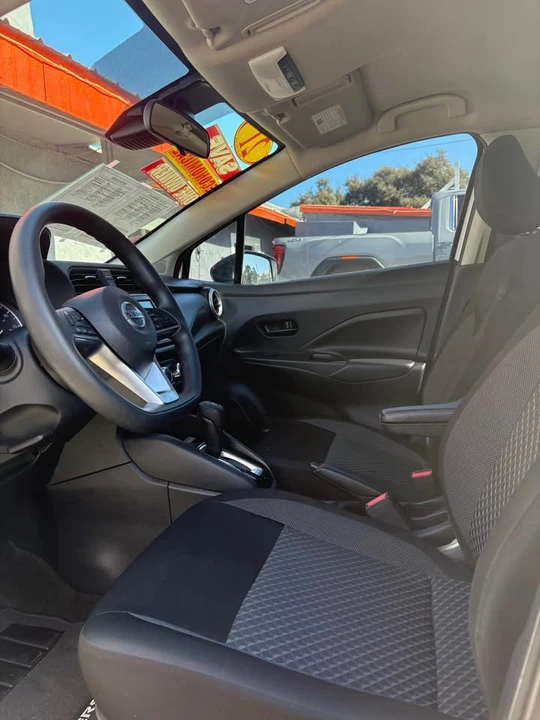 2020 Nissan Versa - Image 5 of 9