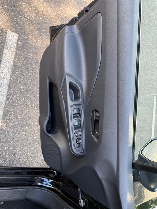 2020 Nissan Versa - Image 17 of 21