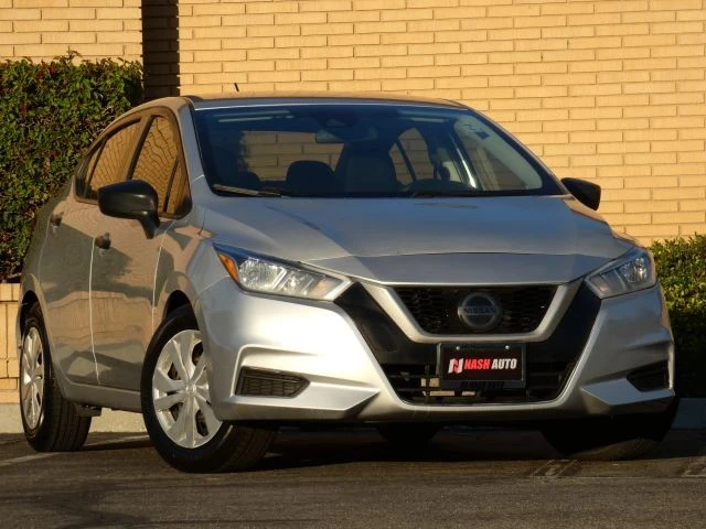 2020 Nissan Versa - Image 2 of 21