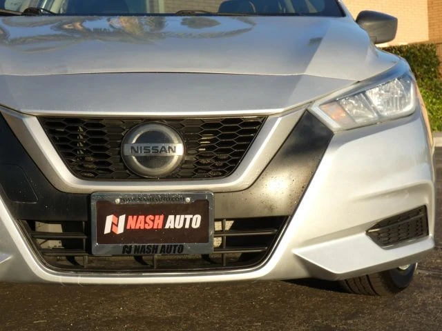 2020 Nissan Versa - Image 15 of 21