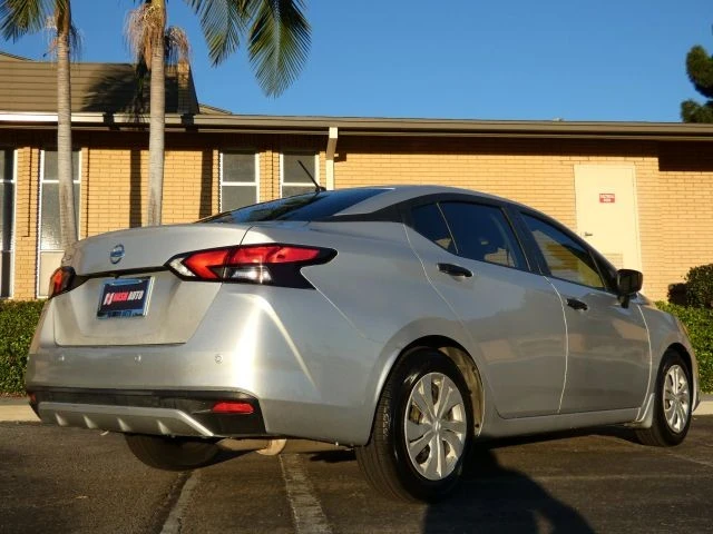 2020 Nissan Versa - Image 7 of 21