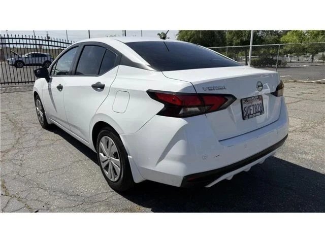 2020 Nissan Versa - Image 3 of 7