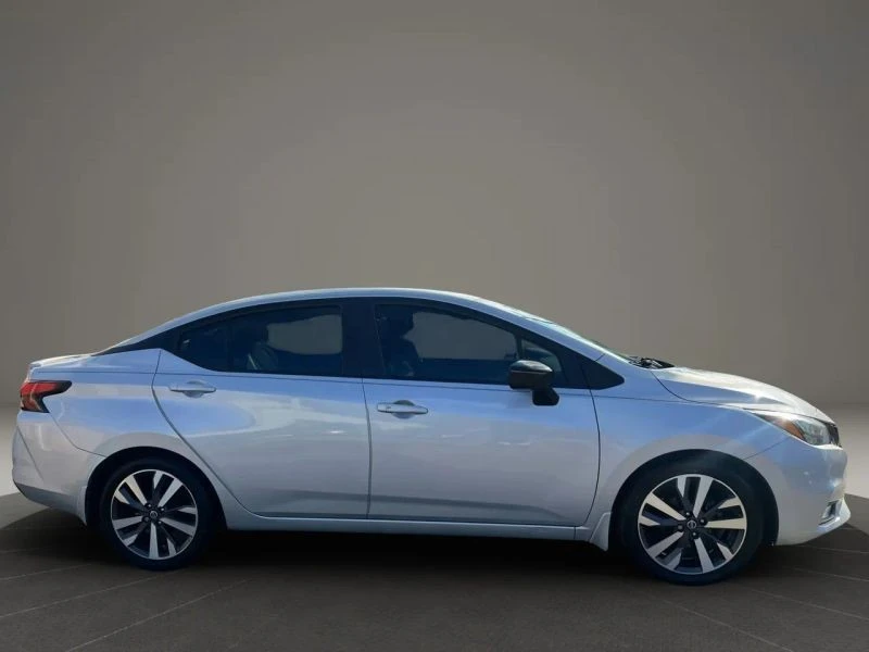 2020 Nissan Versa - Image 4 of 12