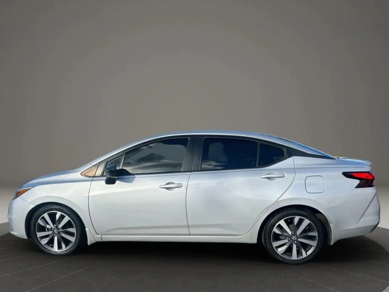 2020 Nissan Versa - Image 8 of 12