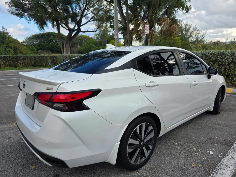 2020 Nissan Versa - Image 12 of 18