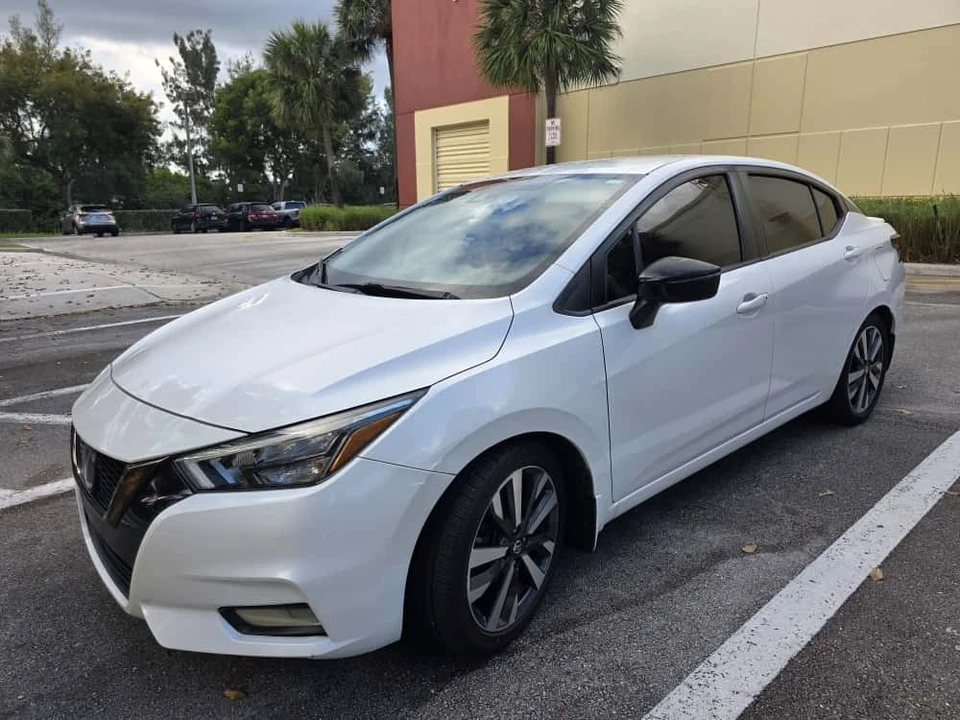 2020 Nissan Versa - Image 16 of 18