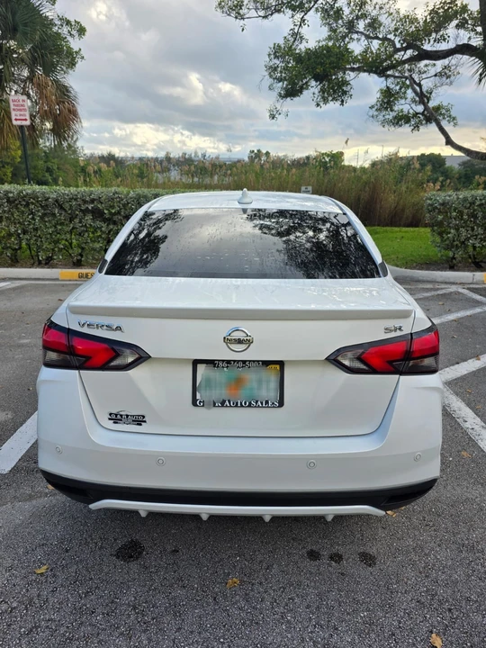 2020 Nissan Versa - Image 14 of 18