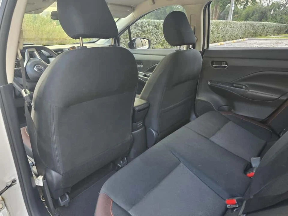 2020 Nissan Versa - Image 9 of 18