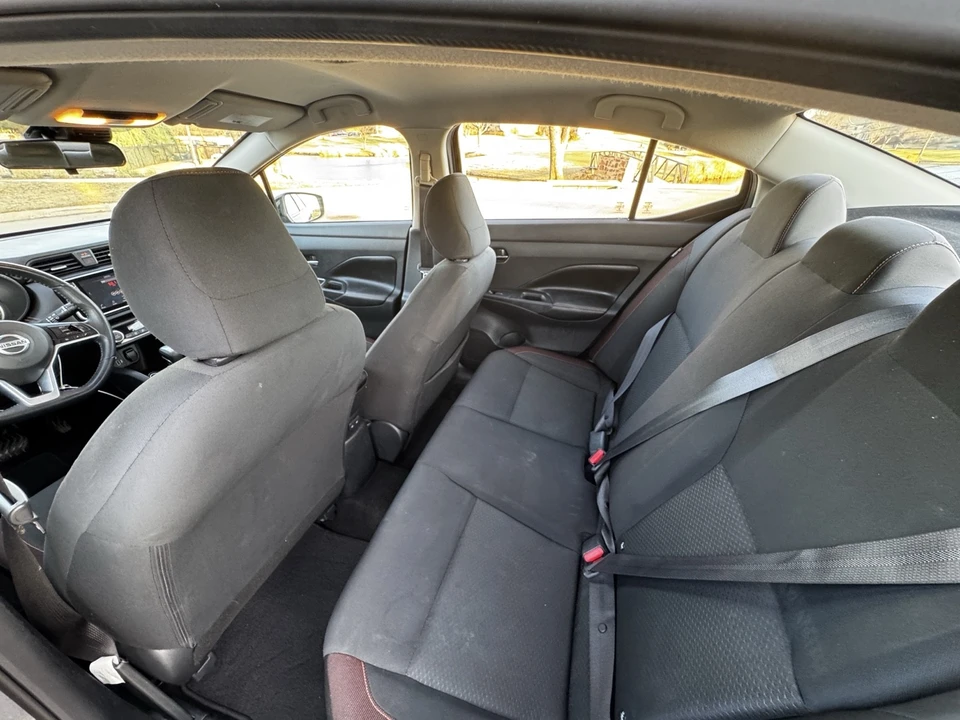 2020 Nissan Versa - Image 12 of 14