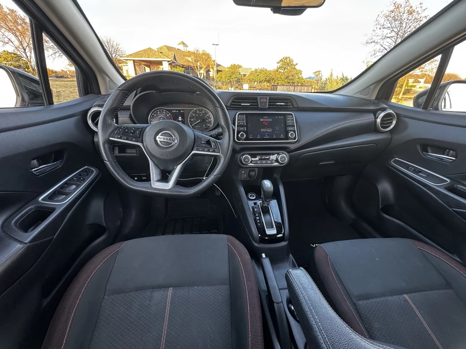 2020 Nissan Versa - Image 11 of 14