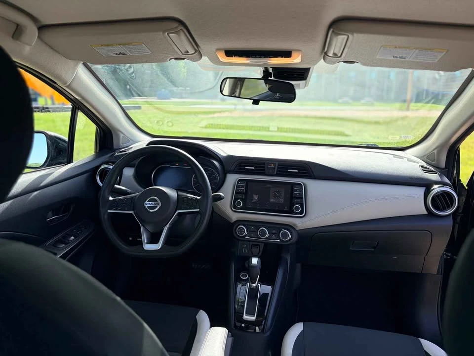 2020 Nissan Versa - Image 6 of 11
