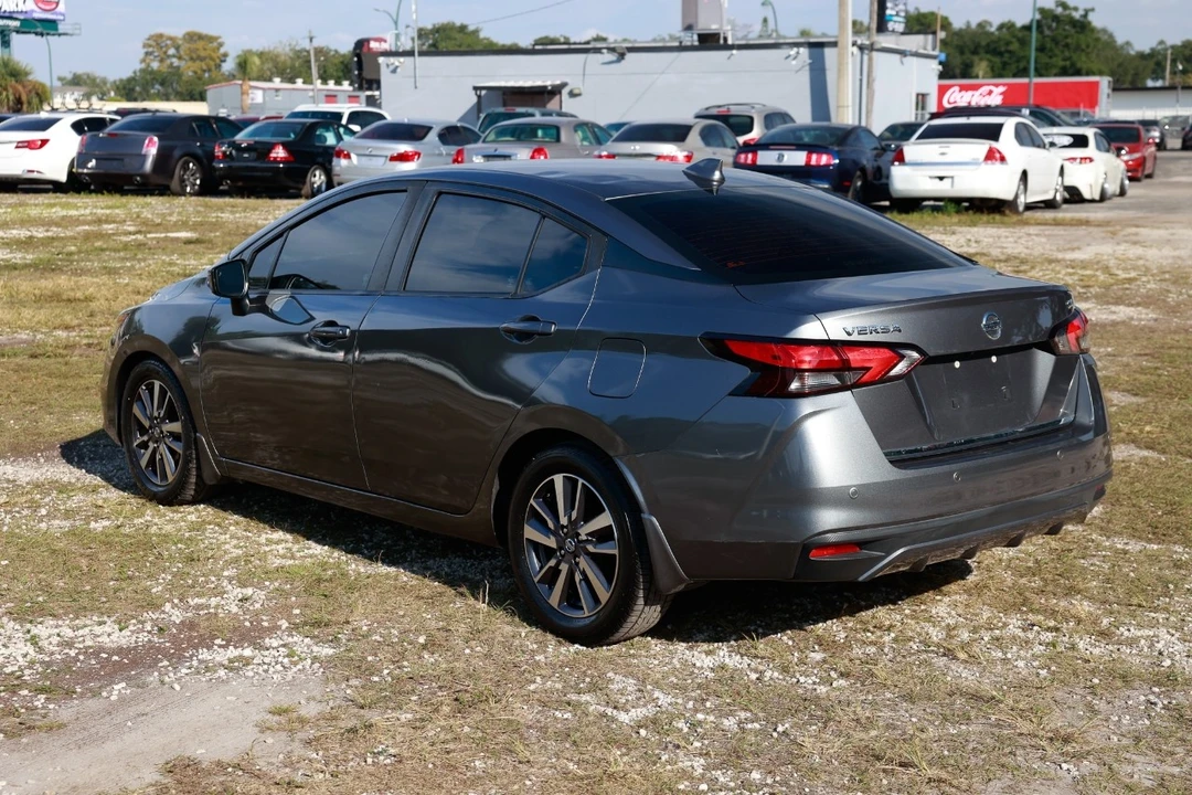 2020 Nissan Versa - Image 5 of 12