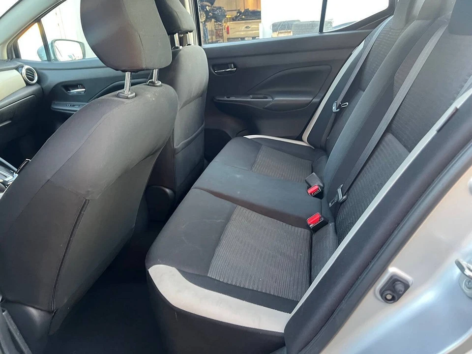 2020 Nissan Versa - Image 8 of 12