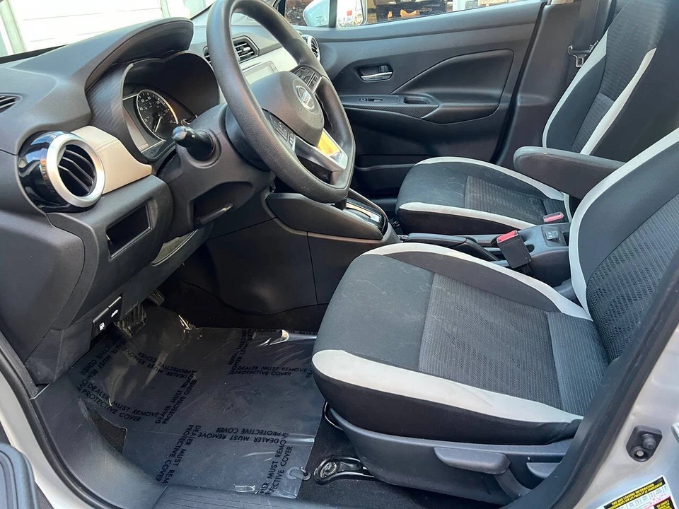 2020 Nissan Versa - Image 9 of 12