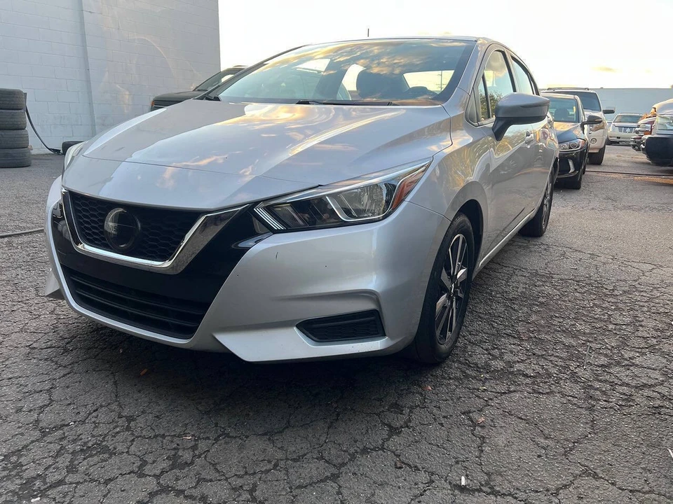 2020 Nissan Versa - Image 2 of 12
