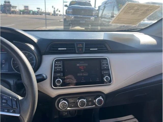 2020 Nissan Versa - Image 11 of 21