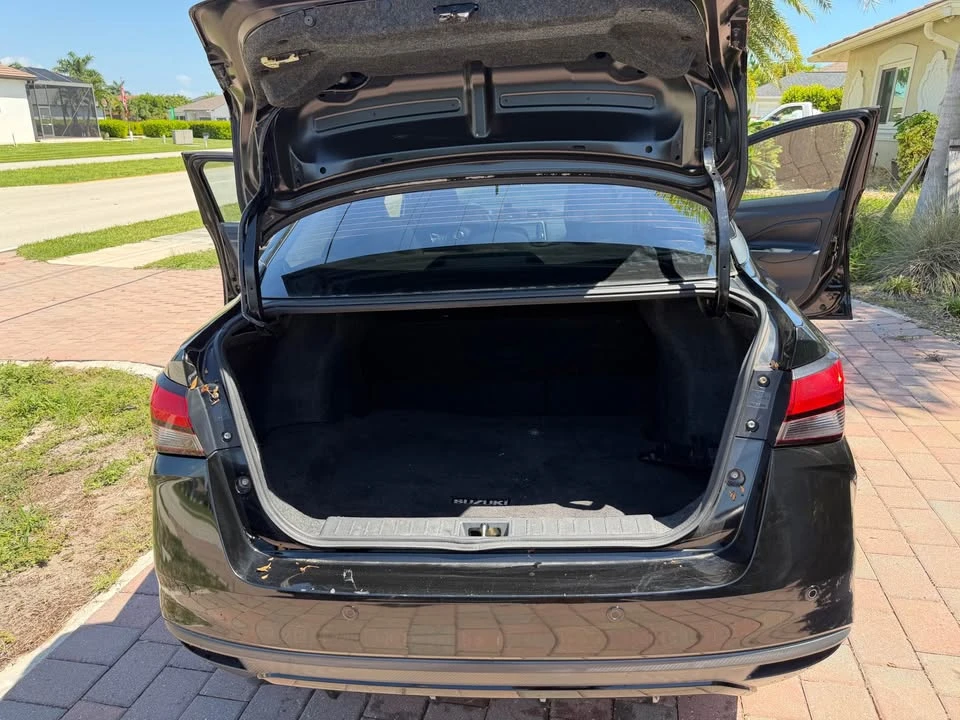 2020 Nissan Versa - Image 12 of 15