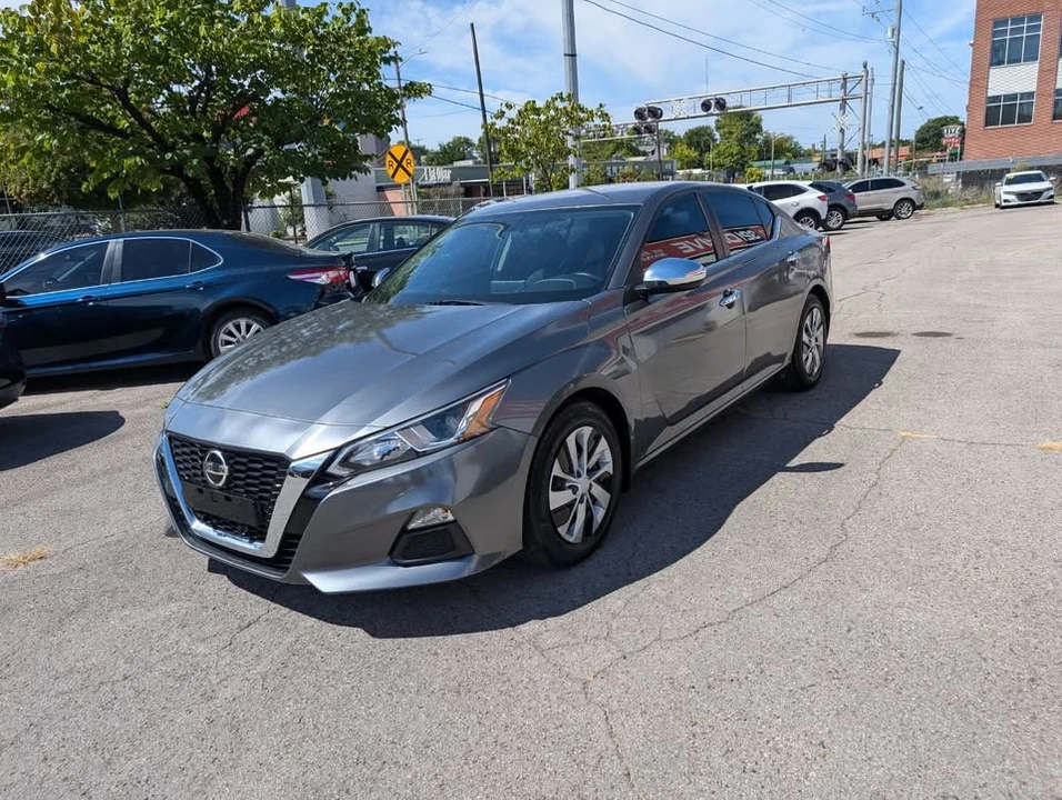 2020 Nissan Altima 6th Gen - Image 4 of 9