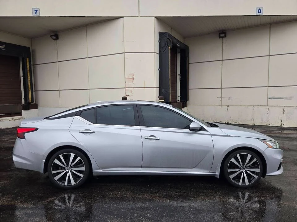 2020 Nissan Altima 6th Gen - Image 2 of 19