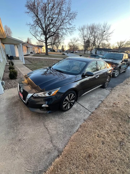 2020 Nissan Altima 6th Gen - Image 2 of 20