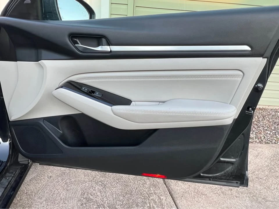 2020 Nissan Altima 6th Gen - Image 11 of 20