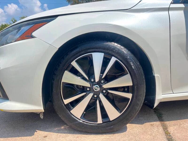 2020 Nissan Altima 6th Gen - Image 2 of 5
