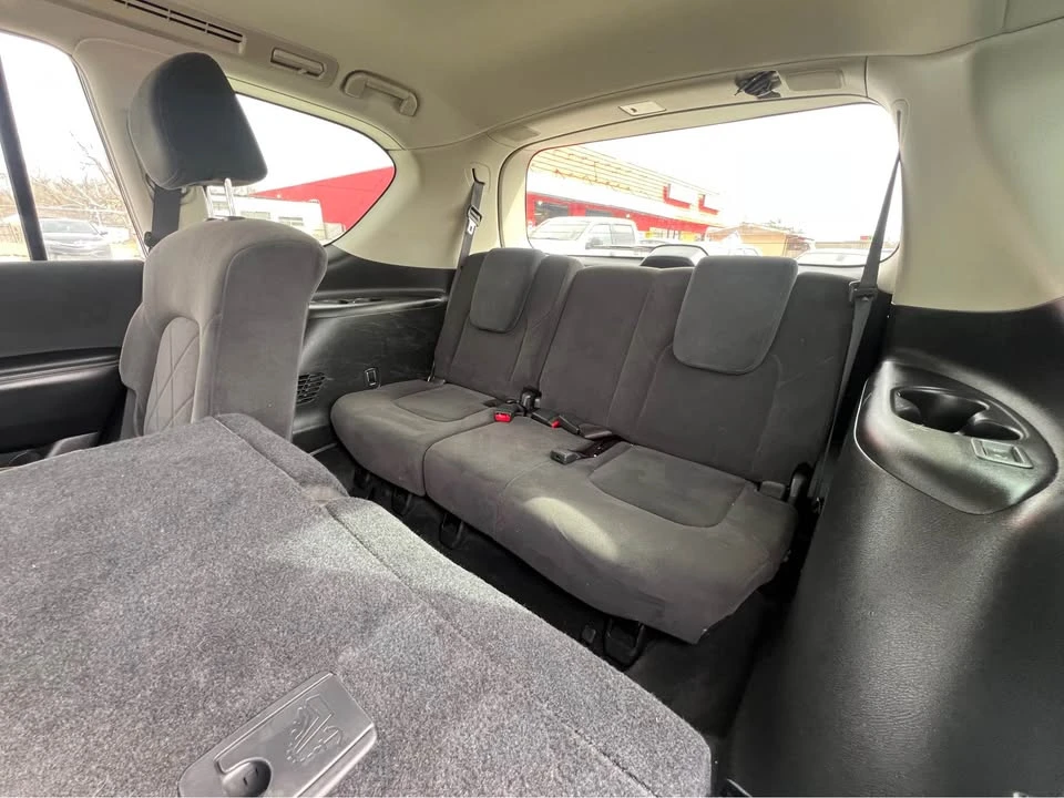 2020 Nissan Armada - Image 13 of 18