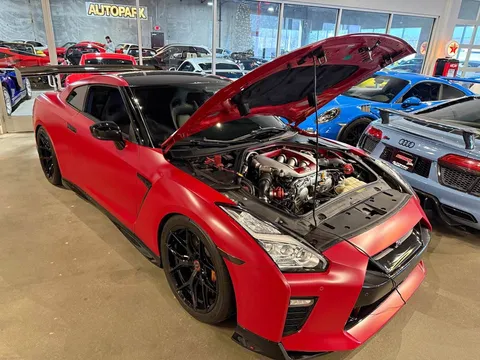 2020 Nissan GT-R Premium Coupe