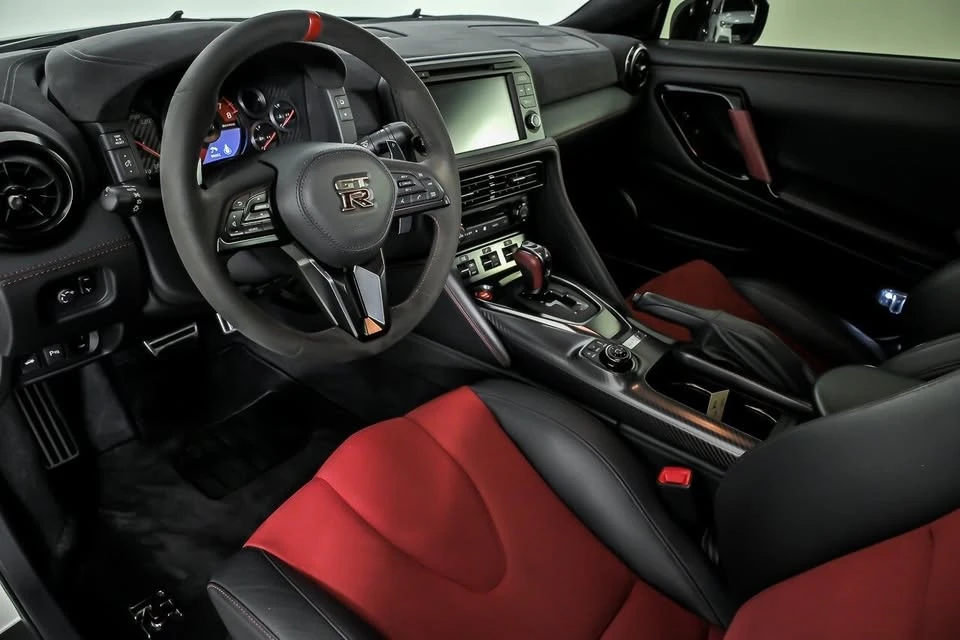 2020 Nissan R35 GT-R NISMO - Image 19 of 20
