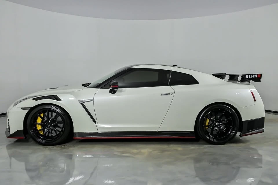 2020 Nissan R35 GT-R NISMO - Image 8 of 20